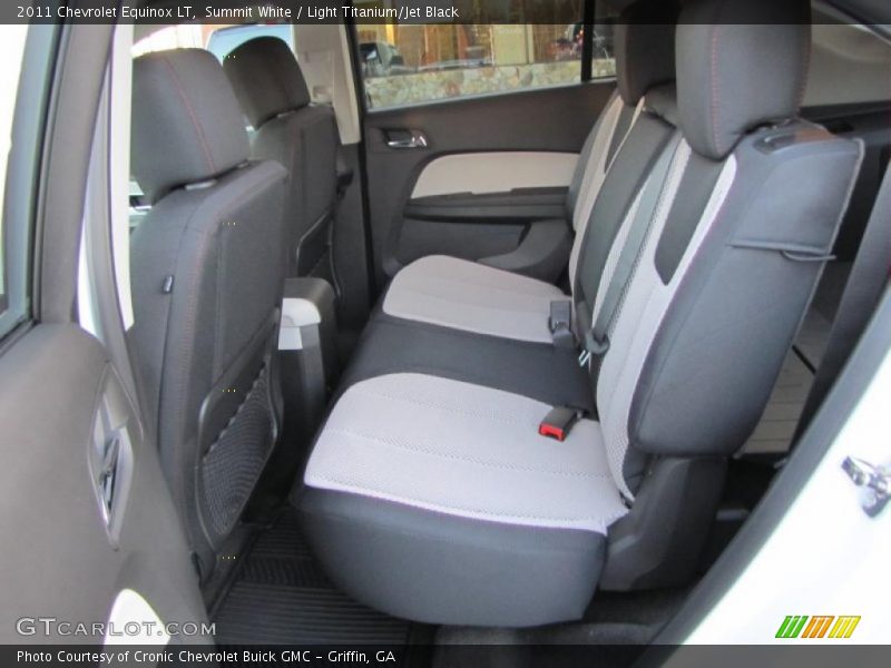 Summit White / Light Titanium/Jet Black 2011 Chevrolet Equinox LT