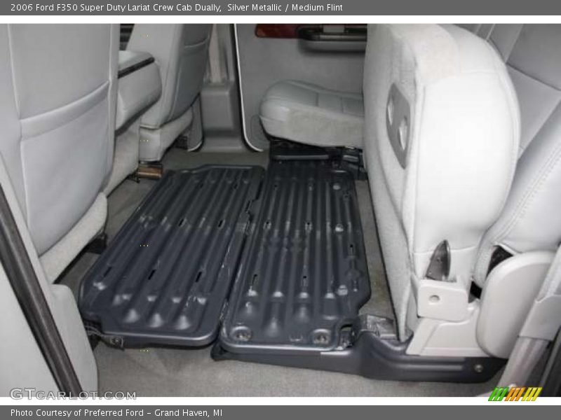 Silver Metallic / Medium Flint 2006 Ford F350 Super Duty Lariat Crew Cab Dually