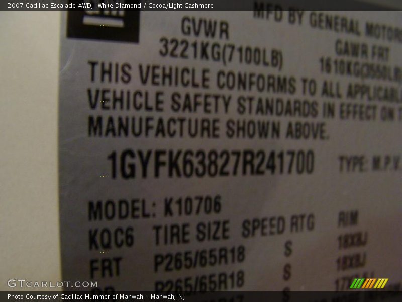 White Diamond / Cocoa/Light Cashmere 2007 Cadillac Escalade AWD