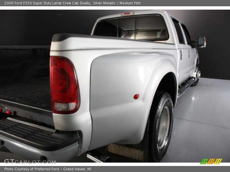 Silver Metallic / Medium Flint 2006 Ford F350 Super Duty Lariat Crew Cab Dually