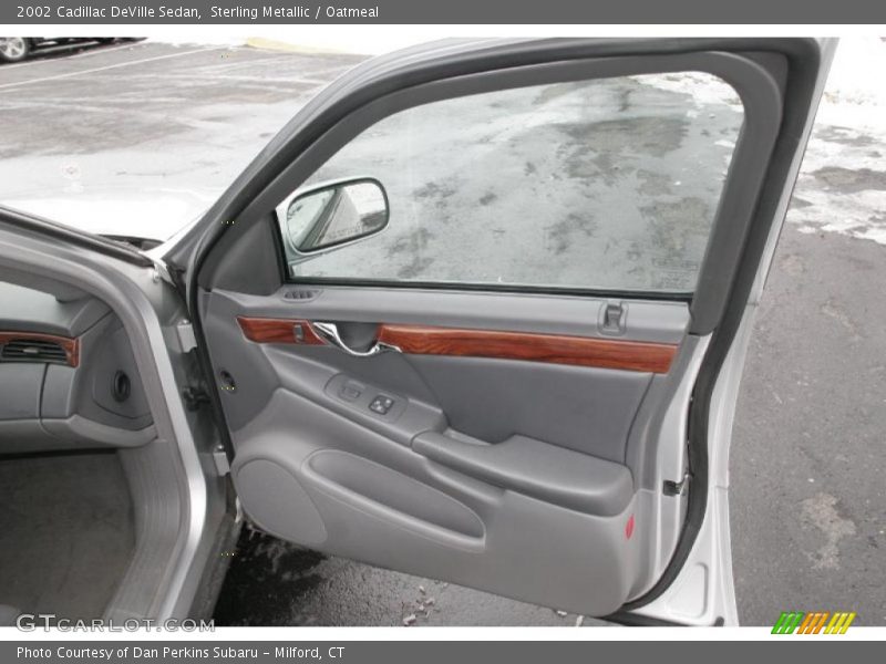 Sterling Metallic / Oatmeal 2002 Cadillac DeVille Sedan