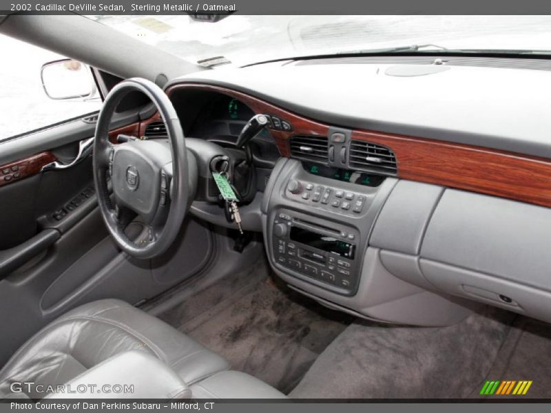 Sterling Metallic / Oatmeal 2002 Cadillac DeVille Sedan