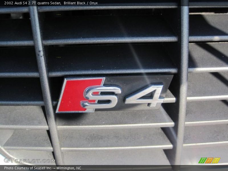  2002 S4 2.7T quattro Sedan Logo