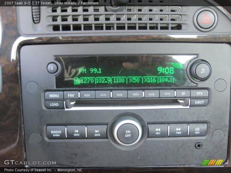 Controls of 2007 9-5 2.3T Sedan