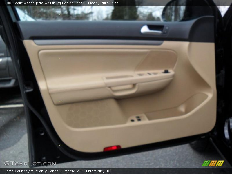 Black / Pure Beige 2007 Volkswagen Jetta Wolfsburg Edition Sedan
