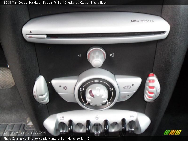 Pepper White / Checkered Carbon Black/Black 2008 Mini Cooper Hardtop