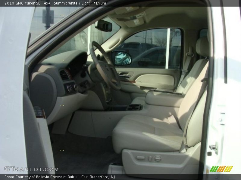 Summit White / Light Titanium 2010 GMC Yukon SLT 4x4