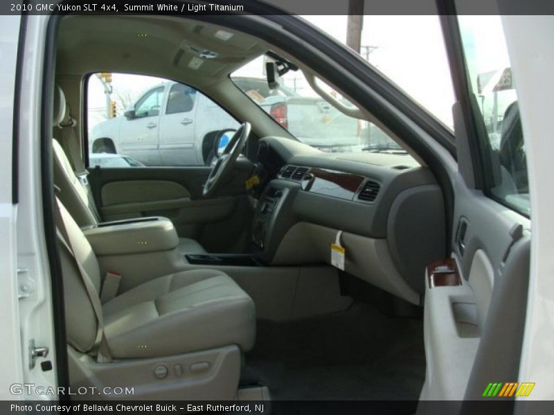 Summit White / Light Titanium 2010 GMC Yukon SLT 4x4
