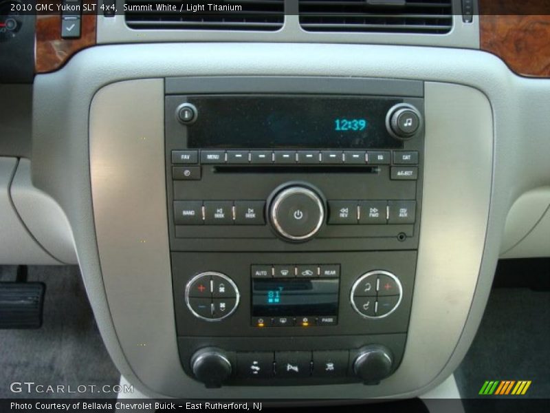 Summit White / Light Titanium 2010 GMC Yukon SLT 4x4