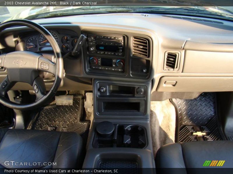 Black / Dark Charcoal 2003 Chevrolet Avalanche Z66