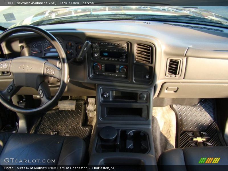 Black / Dark Charcoal 2003 Chevrolet Avalanche Z66