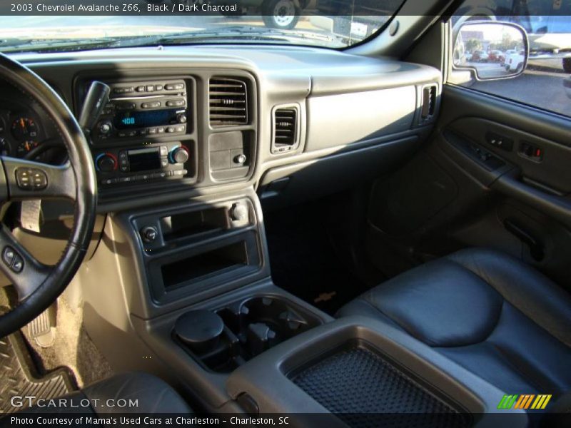 Black / Dark Charcoal 2003 Chevrolet Avalanche Z66