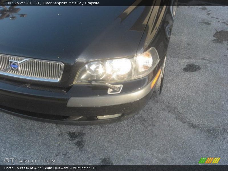 Black Sapphire Metallic / Graphite 2002 Volvo S40 1.9T