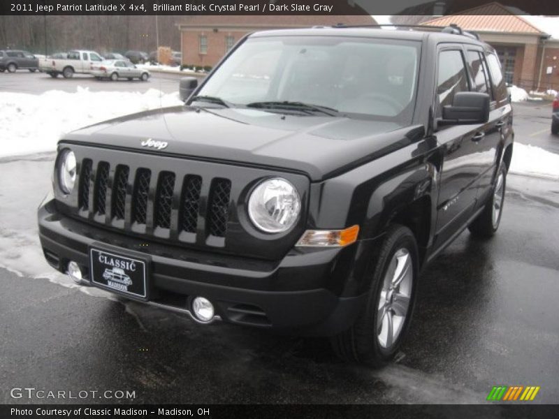 Brilliant Black Crystal Pearl / Dark Slate Gray 2011 Jeep Patriot Latitude X 4x4