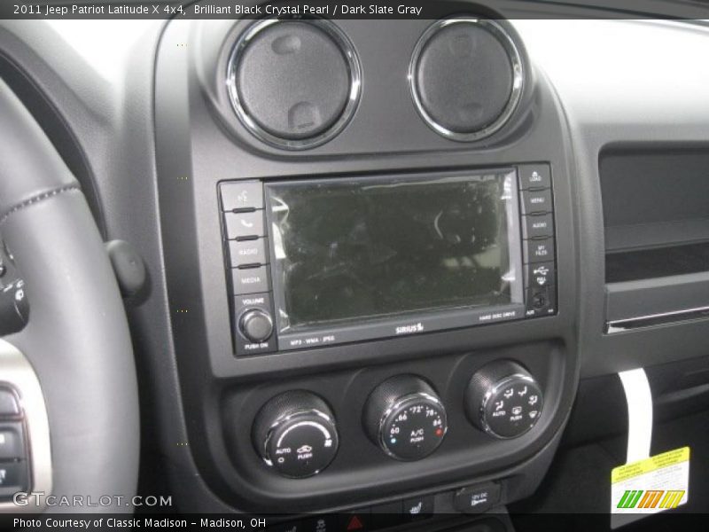 Brilliant Black Crystal Pearl / Dark Slate Gray 2011 Jeep Patriot Latitude X 4x4