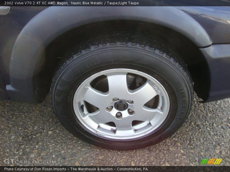 Nautic Blue Metallic / Taupe/Light Taupe 2002 Volvo V70 2.4T XC AWD Wagon