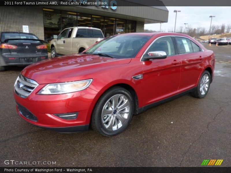 Front 3/4 View of 2011 Taurus Limited AWD