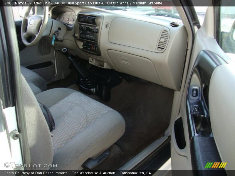Classic White / Medium Graphite 2001 Mazda B-Series Truck B4000 Dual Sport Cab Plus 4