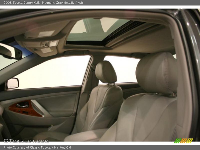 Magnetic Gray Metallic / Ash 2008 Toyota Camry XLE