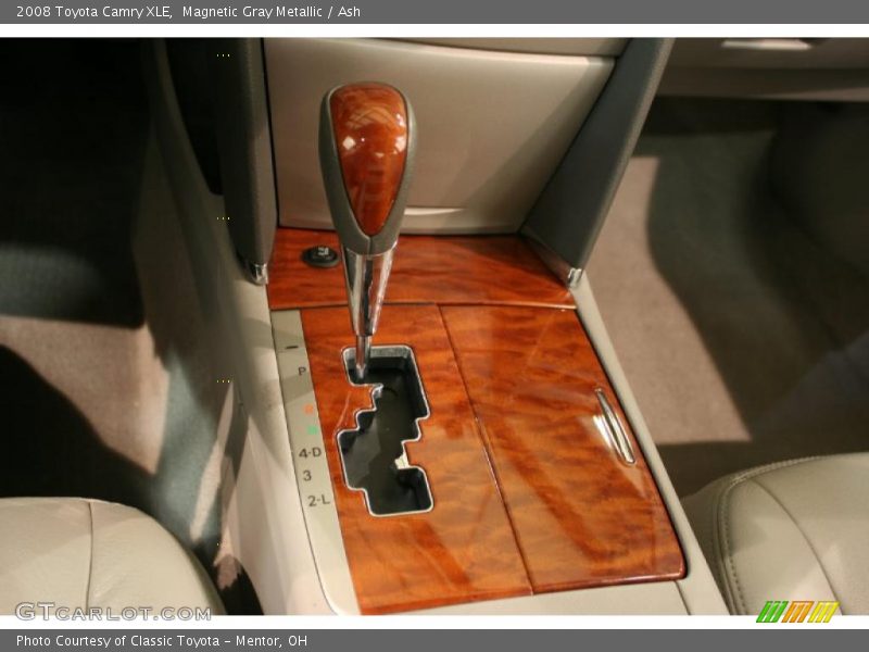 Magnetic Gray Metallic / Ash 2008 Toyota Camry XLE