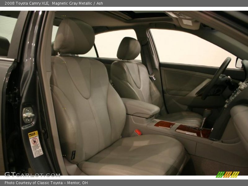 Magnetic Gray Metallic / Ash 2008 Toyota Camry XLE