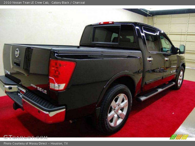 Galaxy Black / Charcoal 2010 Nissan Titan LE Crew Cab