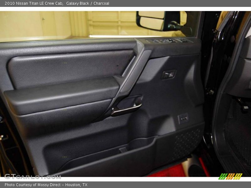 Galaxy Black / Charcoal 2010 Nissan Titan LE Crew Cab