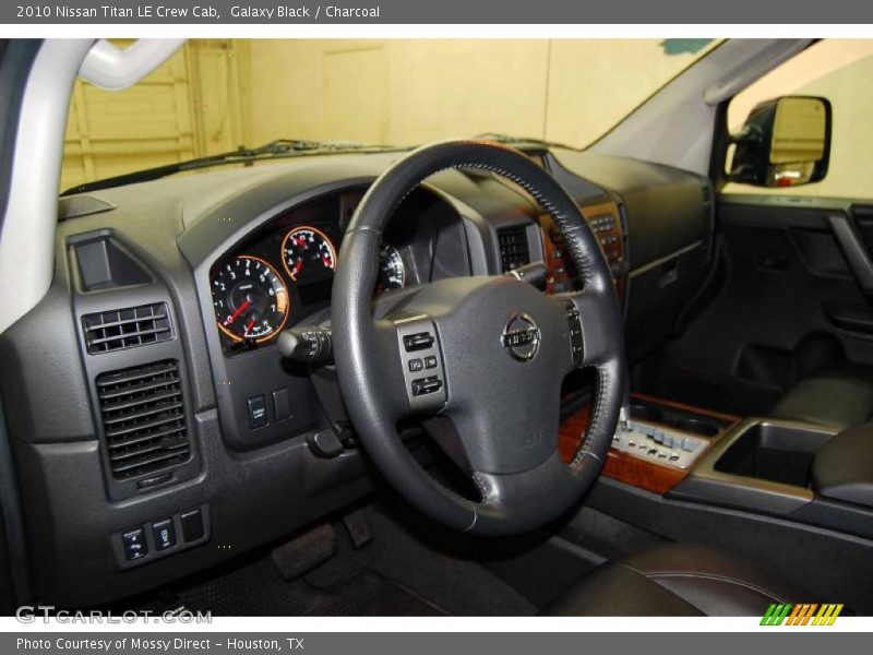 Galaxy Black / Charcoal 2010 Nissan Titan LE Crew Cab