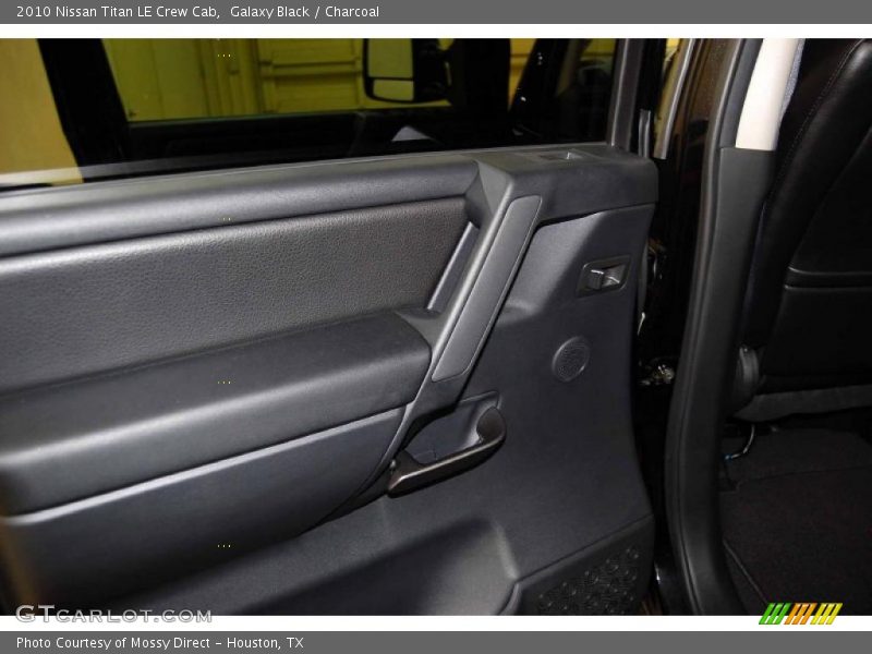 Galaxy Black / Charcoal 2010 Nissan Titan LE Crew Cab