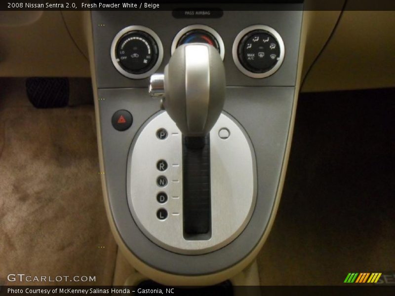 Fresh Powder White / Beige 2008 Nissan Sentra 2.0