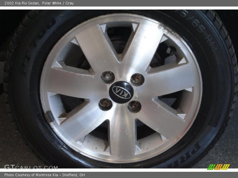 Polar White / Gray 2002 Kia Rio Sedan
