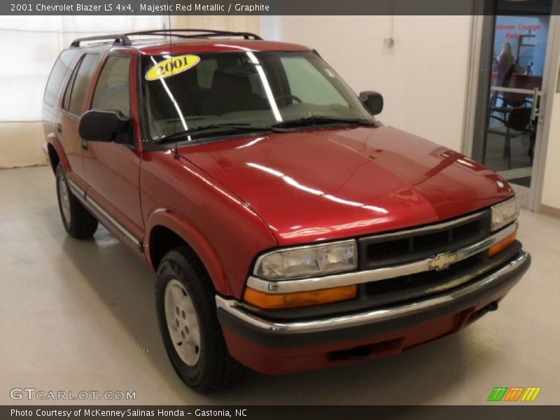 Majestic Red Metallic / Graphite 2001 Chevrolet Blazer LS 4x4