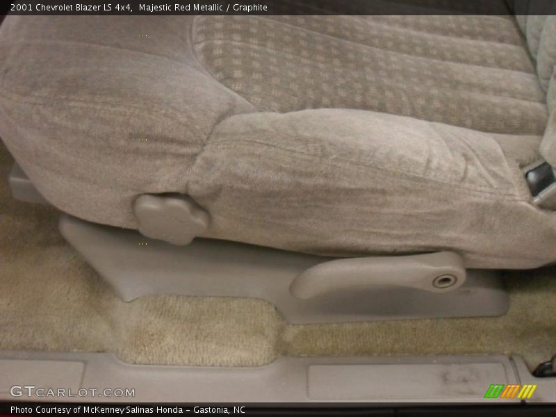 Majestic Red Metallic / Graphite 2001 Chevrolet Blazer LS 4x4