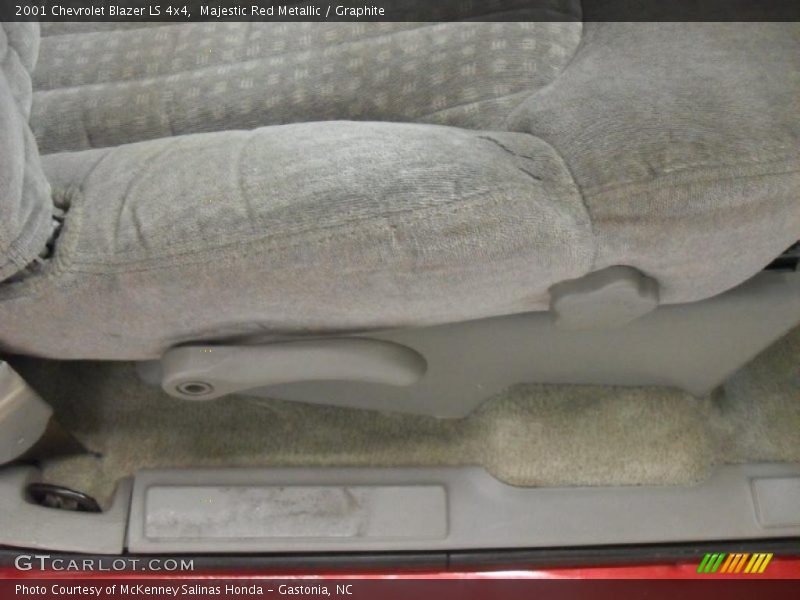 Majestic Red Metallic / Graphite 2001 Chevrolet Blazer LS 4x4