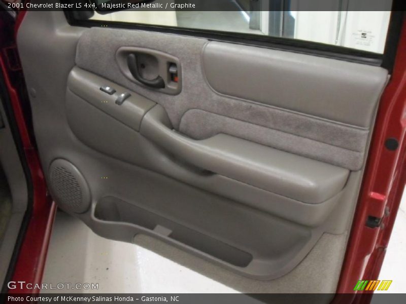 Majestic Red Metallic / Graphite 2001 Chevrolet Blazer LS 4x4