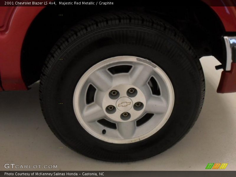 Majestic Red Metallic / Graphite 2001 Chevrolet Blazer LS 4x4