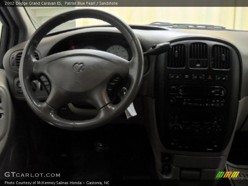 Patriot Blue Pearl / Sandstone 2002 Dodge Grand Caravan ES