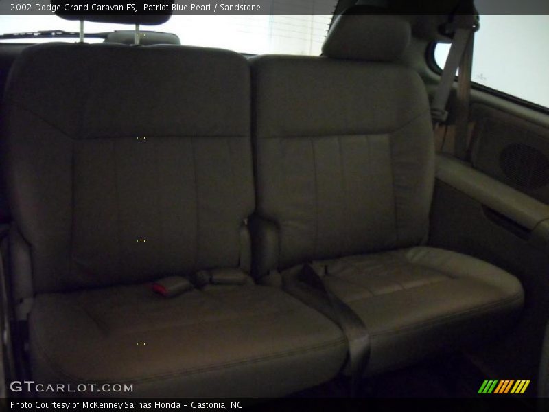 Patriot Blue Pearl / Sandstone 2002 Dodge Grand Caravan ES