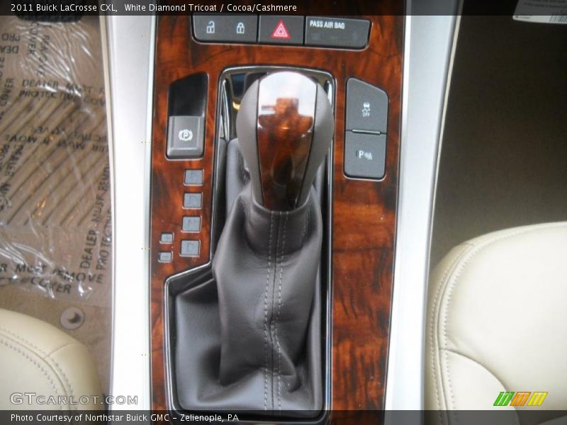White Diamond Tricoat / Cocoa/Cashmere 2011 Buick LaCrosse CXL