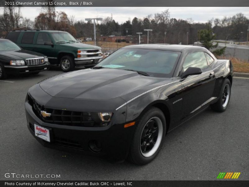 Front 3/4 View of 2011 Camaro LS Coupe