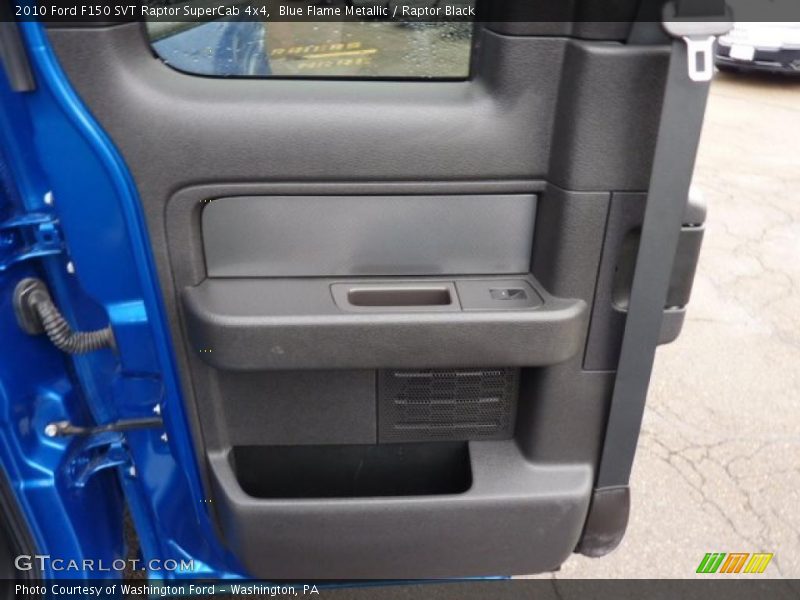 Door Panel of 2010 F150 SVT Raptor SuperCab 4x4
