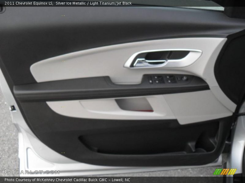 Silver Ice Metallic / Light Titanium/Jet Black 2011 Chevrolet Equinox LS