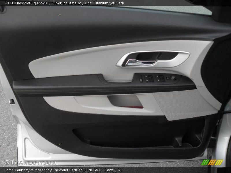 Silver Ice Metallic / Light Titanium/Jet Black 2011 Chevrolet Equinox LS