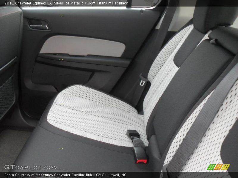 Silver Ice Metallic / Light Titanium/Jet Black 2011 Chevrolet Equinox LS