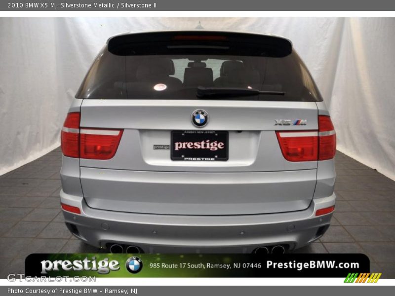 Silverstone Metallic / Silverstone II 2010 BMW X5 M