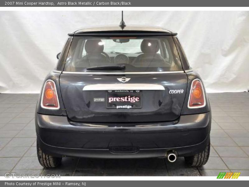 Astro Black Metallic / Carbon Black/Black 2007 Mini Cooper Hardtop