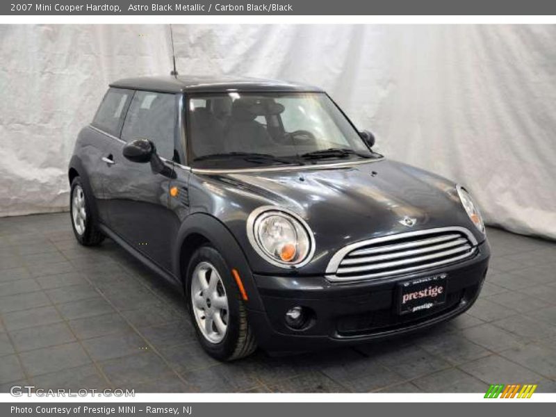 Astro Black Metallic / Carbon Black/Black 2007 Mini Cooper Hardtop