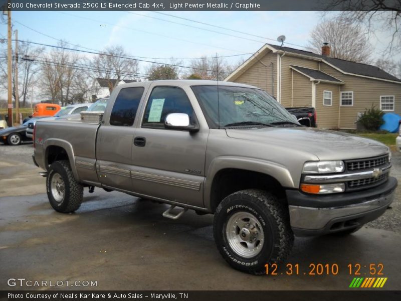 Light Pewter Metallic / Graphite 2000 Chevrolet Silverado 2500 LS Extended Cab 4x4