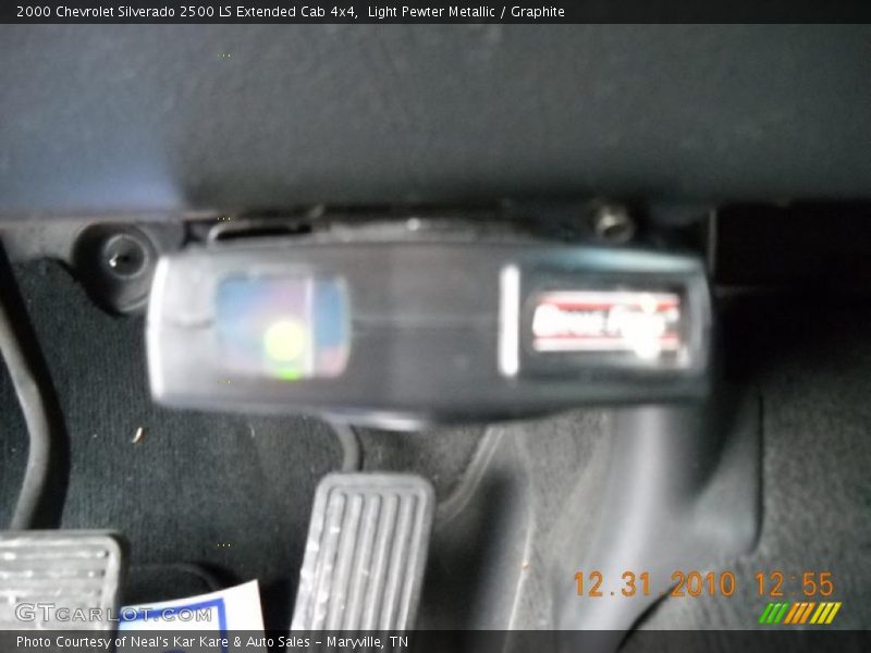 Light Pewter Metallic / Graphite 2000 Chevrolet Silverado 2500 LS Extended Cab 4x4