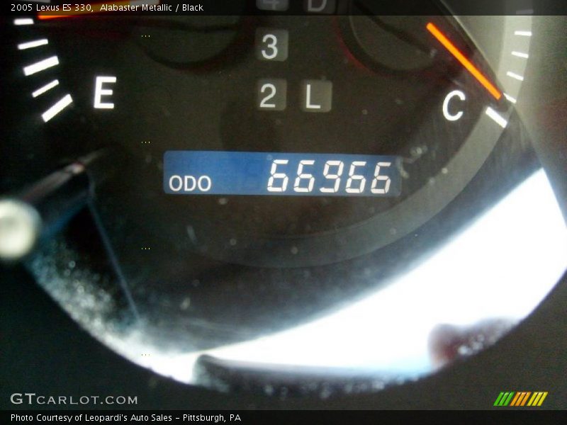 Alabaster Metallic / Black 2005 Lexus ES 330